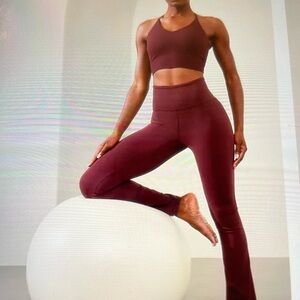 ❤️ ATHLETA ELATION STRAIGHT LEG PANT SIZE XS BURGUNDY
